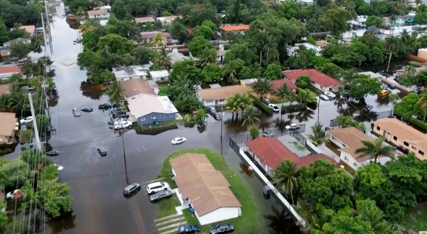 Florida flash floods overwhelm airports and fill streets with abandoned cars: ‘Looked like the beginning of a zombie movie’