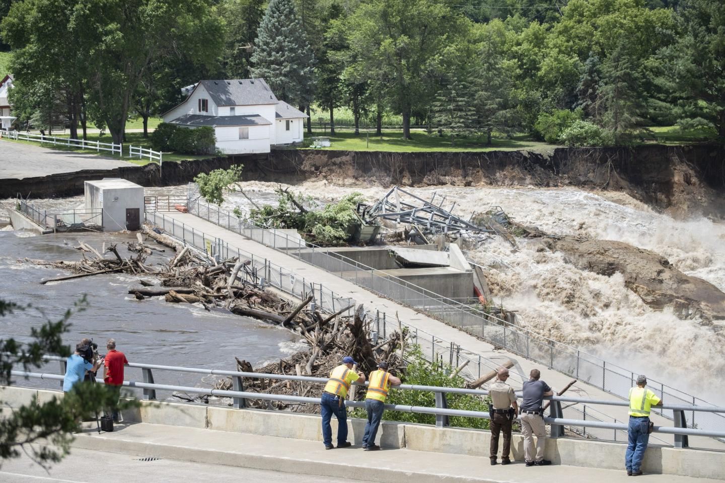 Tornado warnings, flash flooding and large hail add insult to injury in the Midwest: ‘Nature doesn’t care whether you believe in climate change or not’