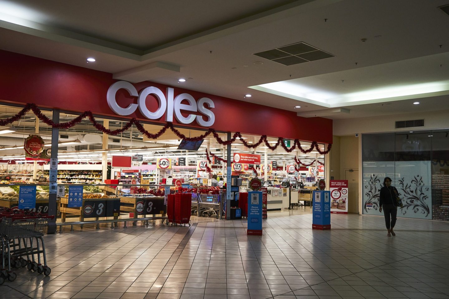 Major Australian supermarket chain Coles Group Ltd. is putting limits on egg purchases on fears of shortages as authorities try to counter the spread of avian influenza virus.