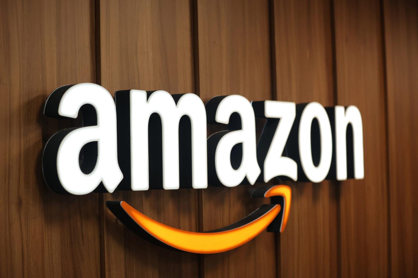 Amazon’s market cap hits $2 trillion as its CFO keeps an eye on AI—and cutting costs