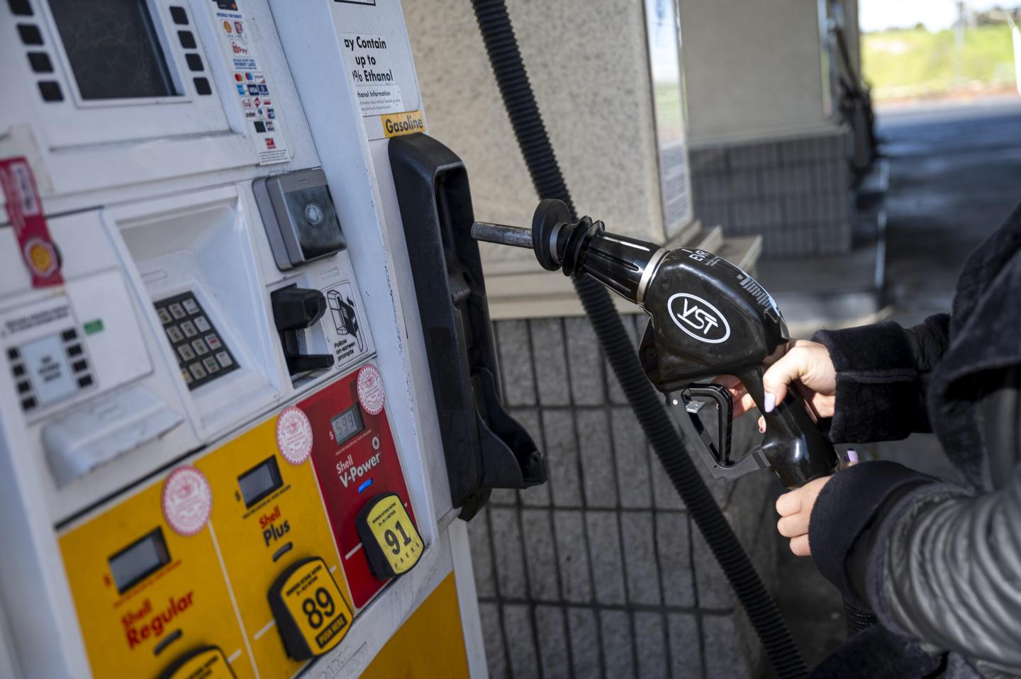 Gas prices are already below $3 in some states—why that may continue into the summer