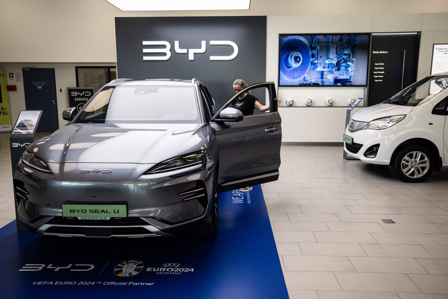 Chinese automaker EV had three cars in the top 25 best selling cars last year, according to a new report.
