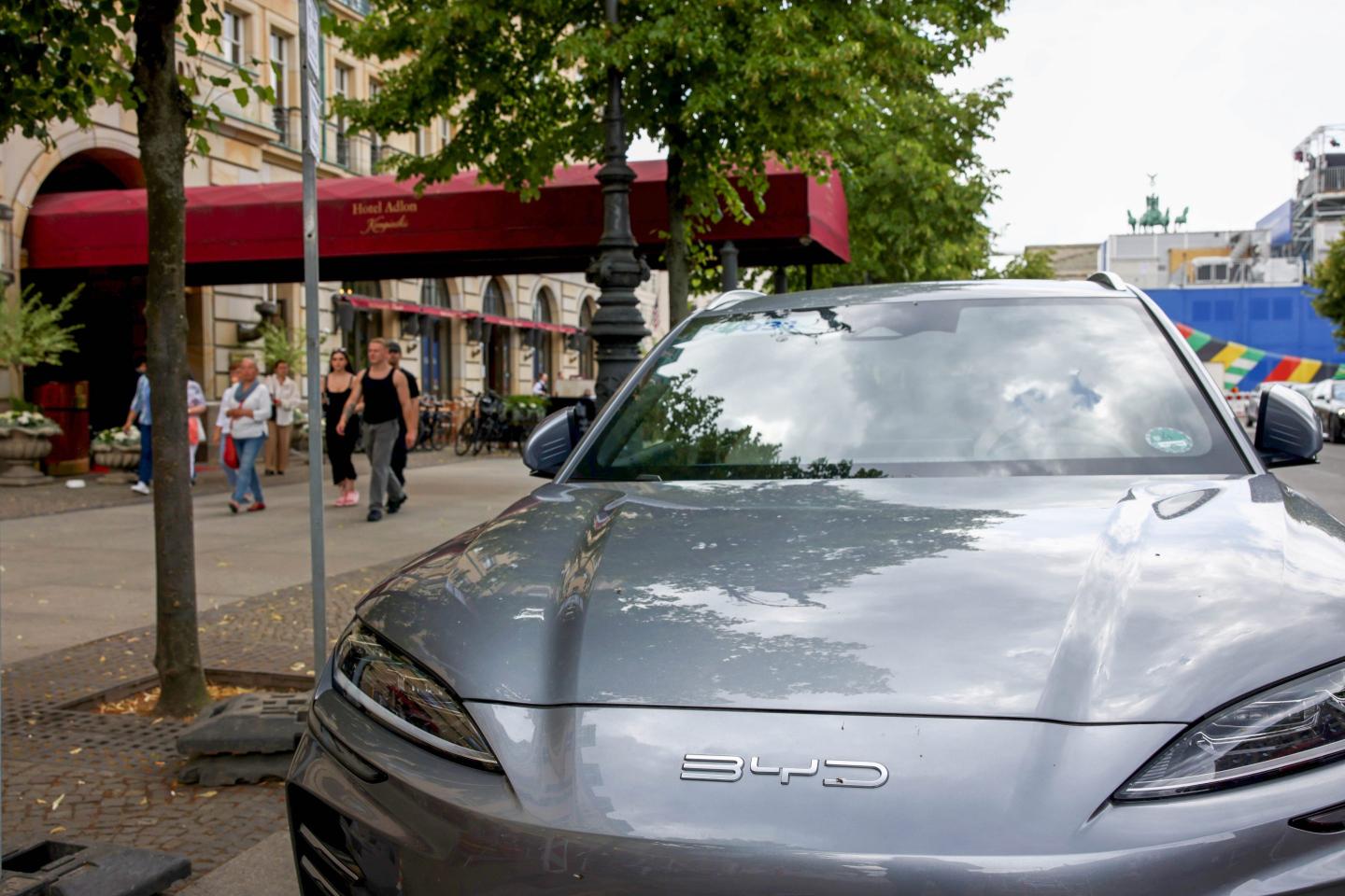 China goes into panic mode over EU tariffs on electric cars, offers perks for German carmakers if they drop restrictions