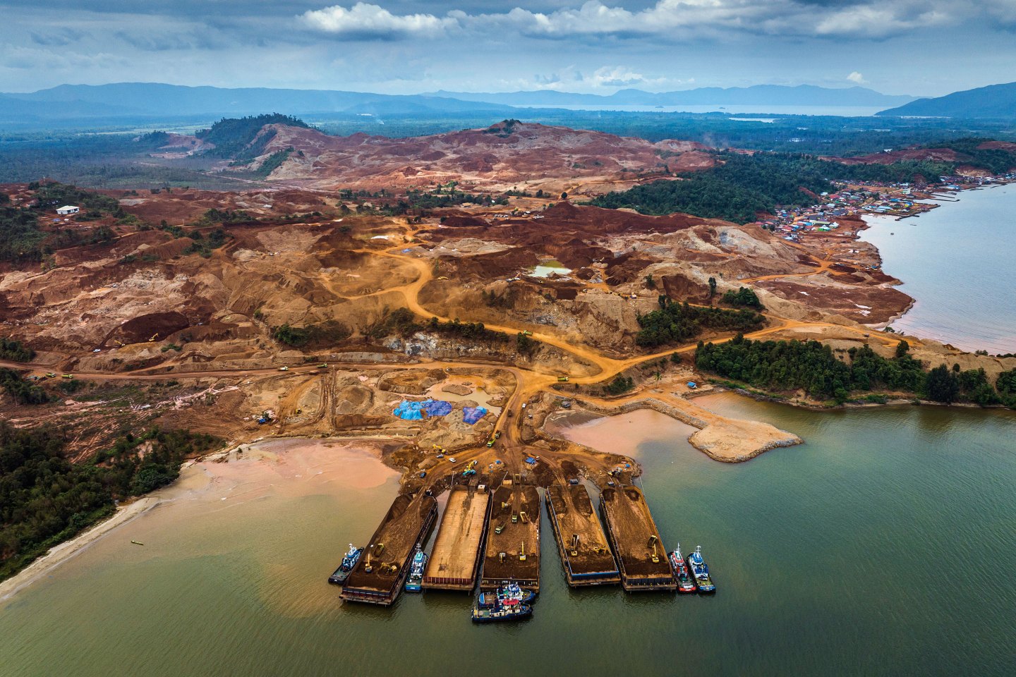 A site in North Konawe, on the Indonesian 
island of Sulawesi, mines nickel, the metallic element that’s a critical 
component in rechargeable batteries.