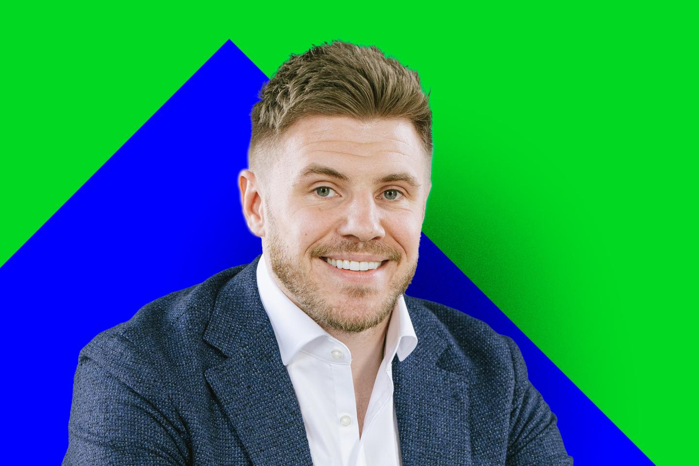 Wingstop’s U.K. millennial chief walks to work from his Hampstead Heath apartment and has $25 lunches from London’s hottest luxury gym