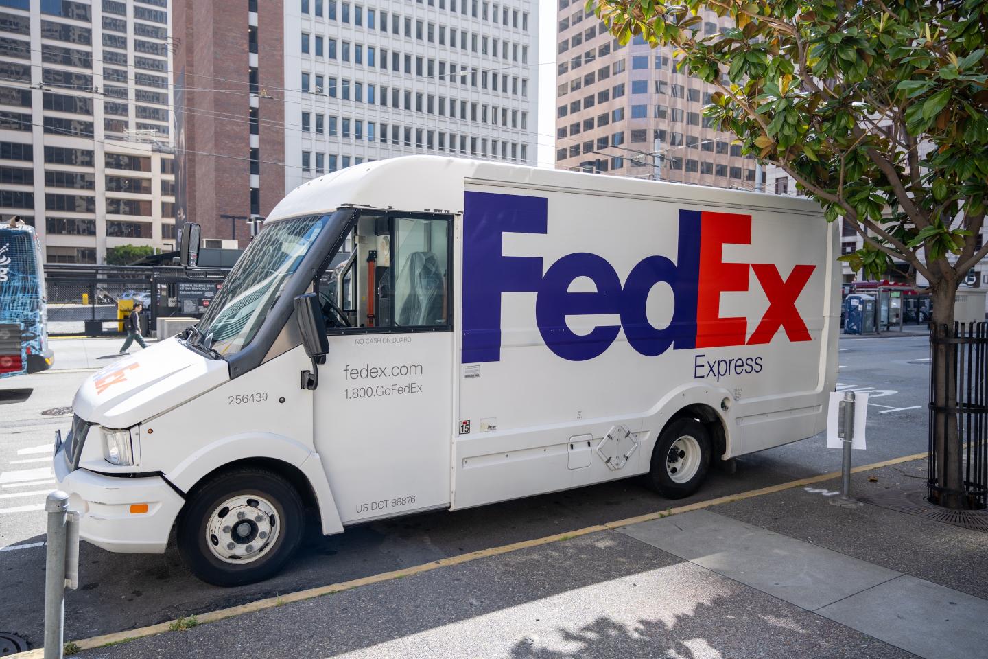 FedEx stock rockets almost 16% on earnings beat—and BofA boosts its price target
