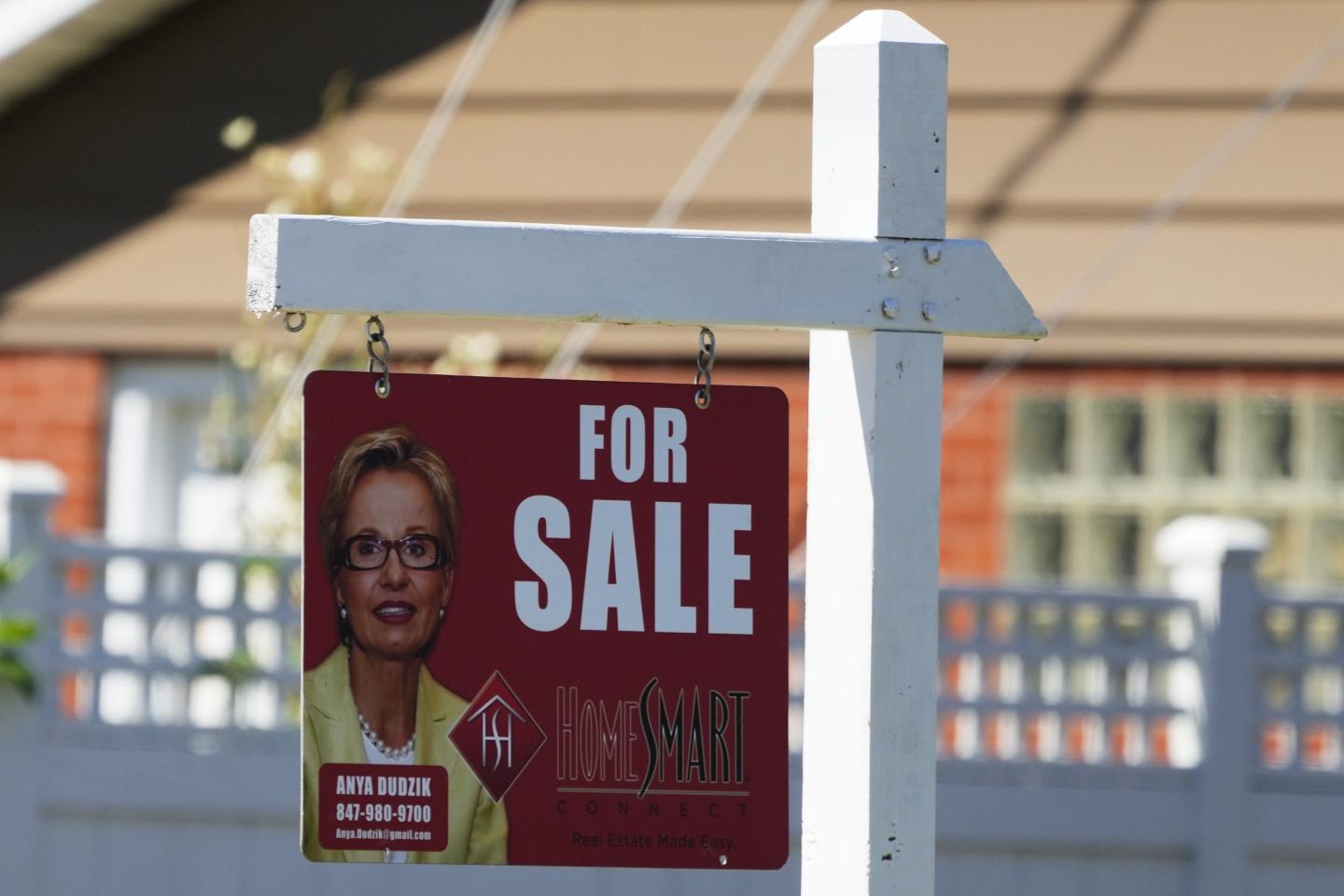 30-year mortgage rate climbs to just under 7%, pushing up borrowing costs for the first time since May