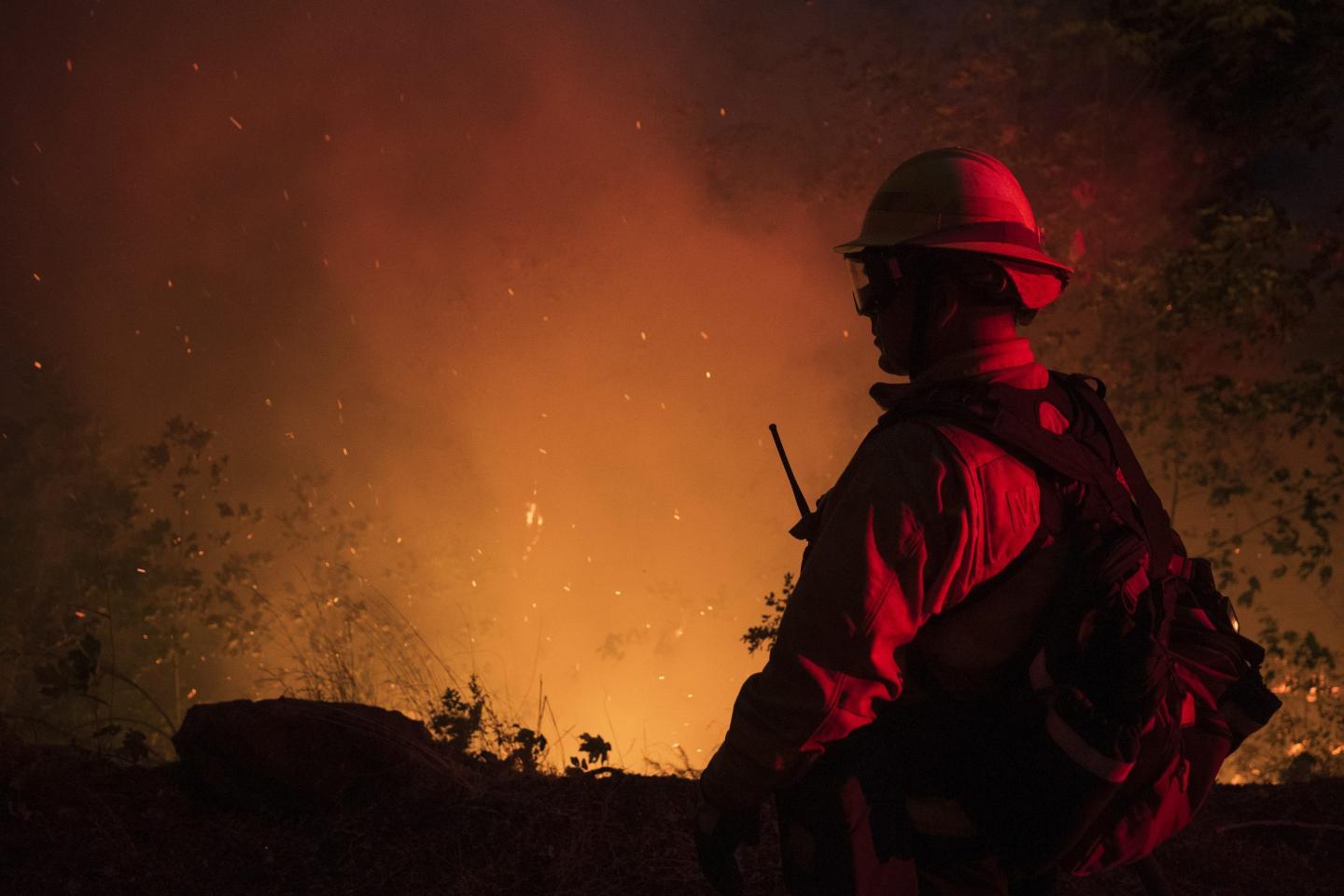 California man fights state’s largest wildfire to within 70 feet of his house one month after insurance company drops his coverage
