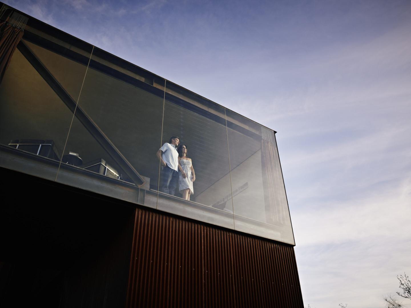 The ultrarich are scooping up mansions while almost no one else can afford a typical home 