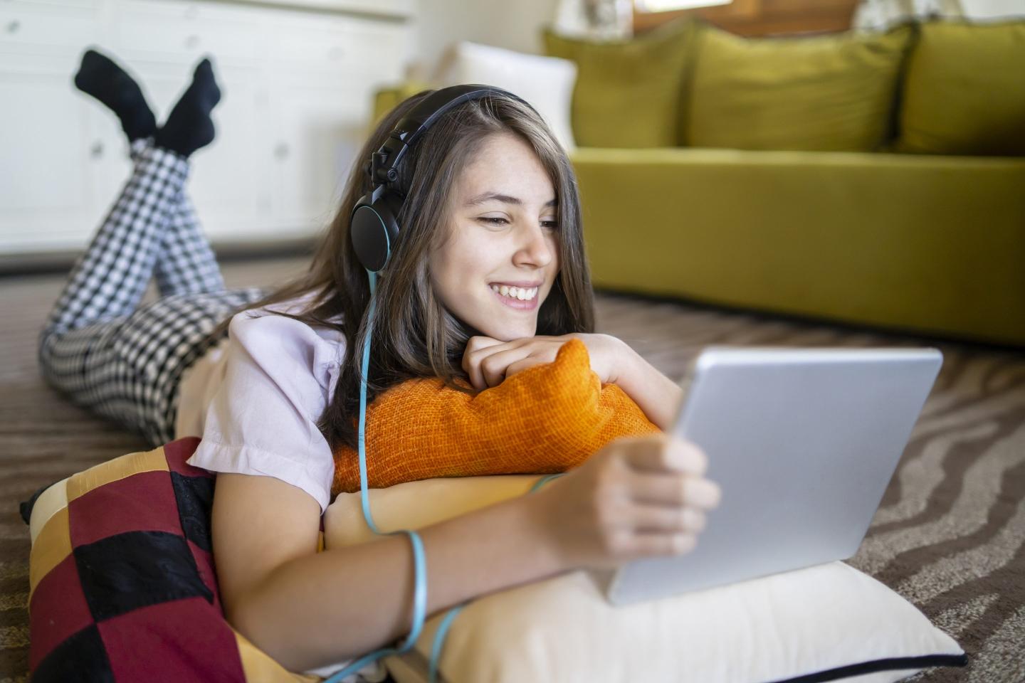As streaming prices rise, Max offers 50% discount for college students
