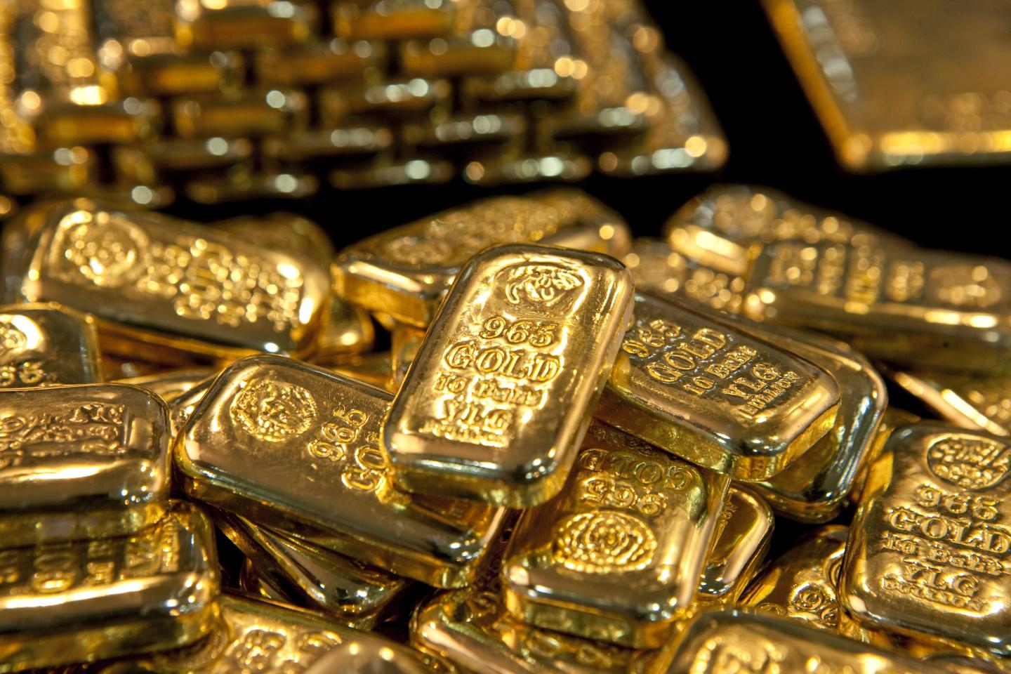 pile of gold bars