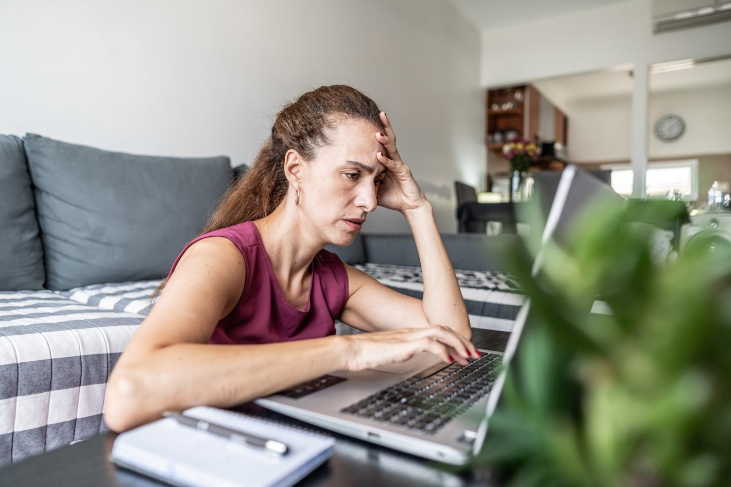 How hackers managed to steal $19,000 out of my bank account by taking over my phone number