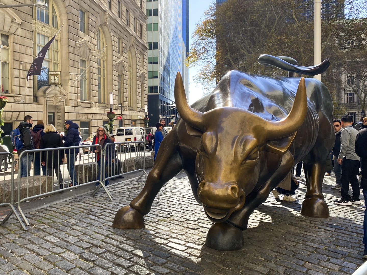 Charging Bull sculpture