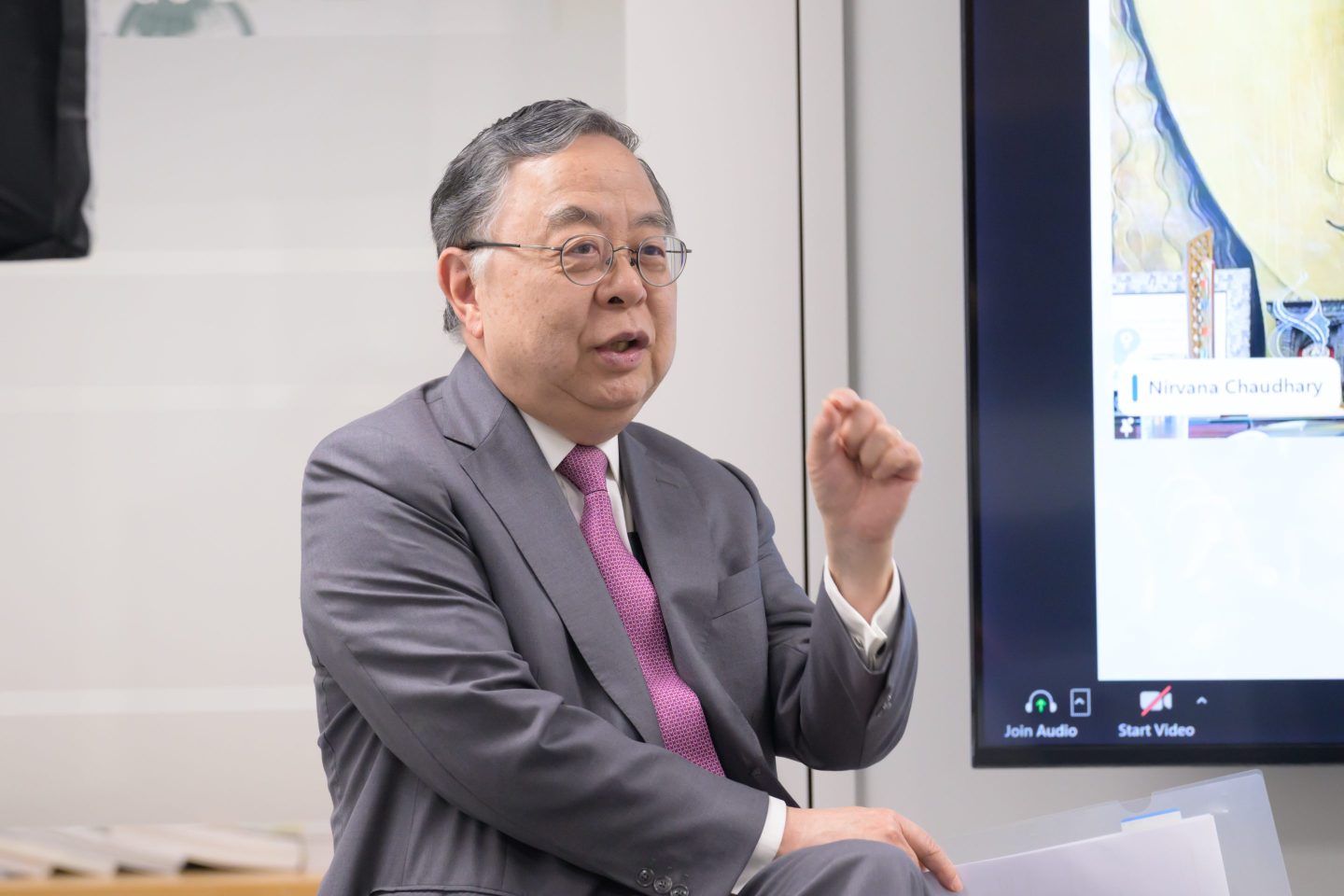 Ronnie Chan, former chairman of Hang Lung Group, shares his views on philanthropy at a CAPS event earlier this year.