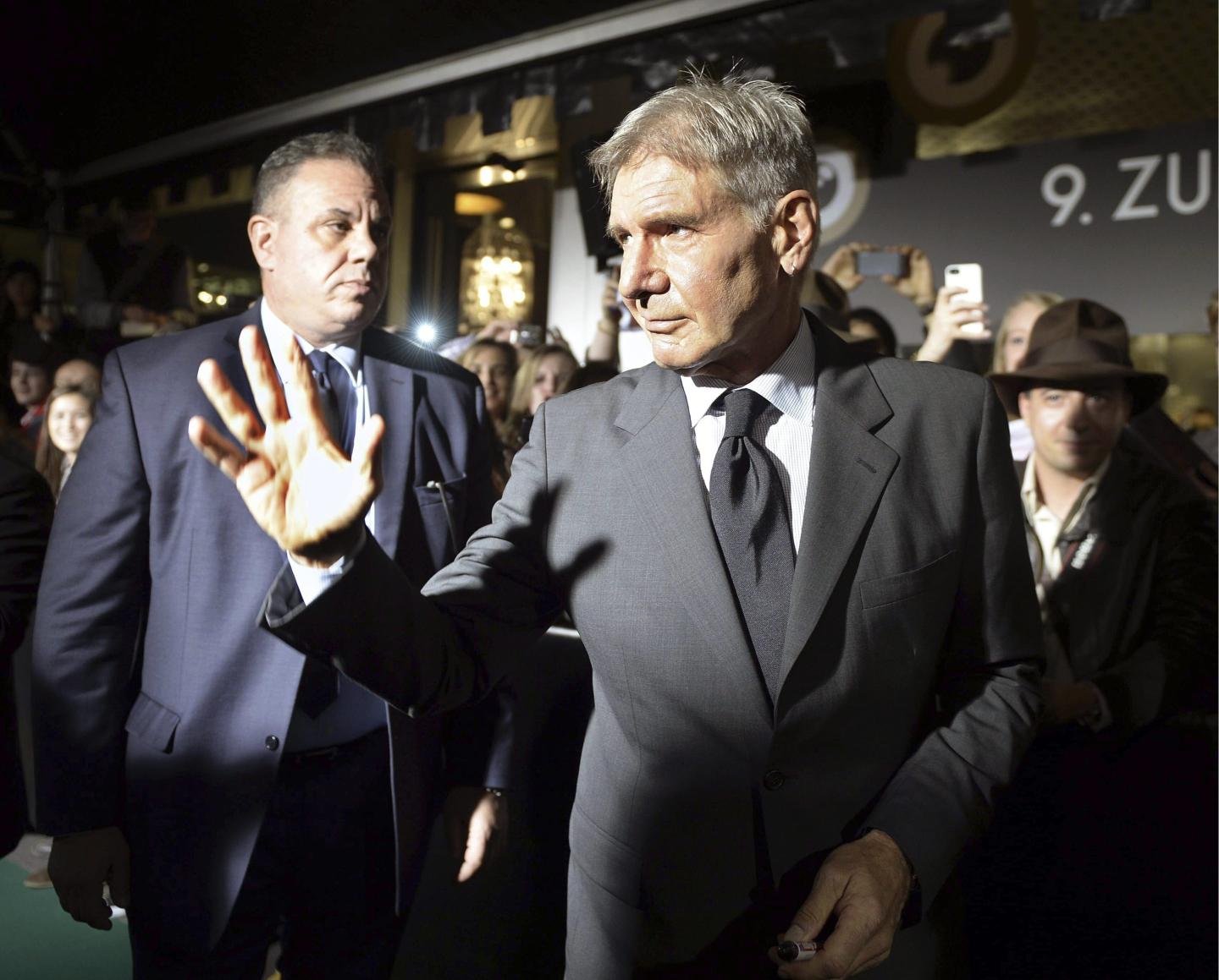 Harrison Ford waves