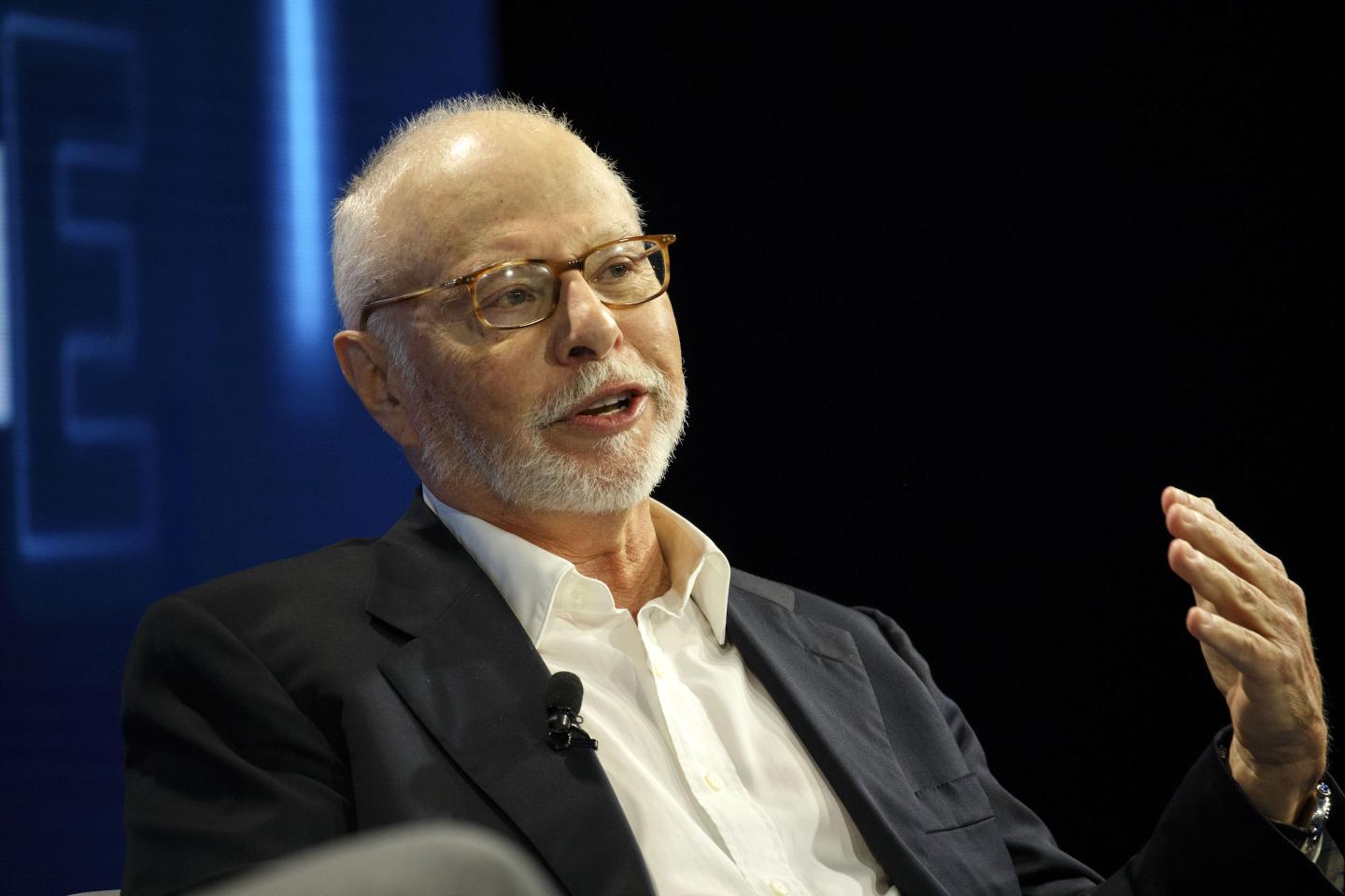 The Starbucks CEO replacement is just the latest victory for Elliott Management