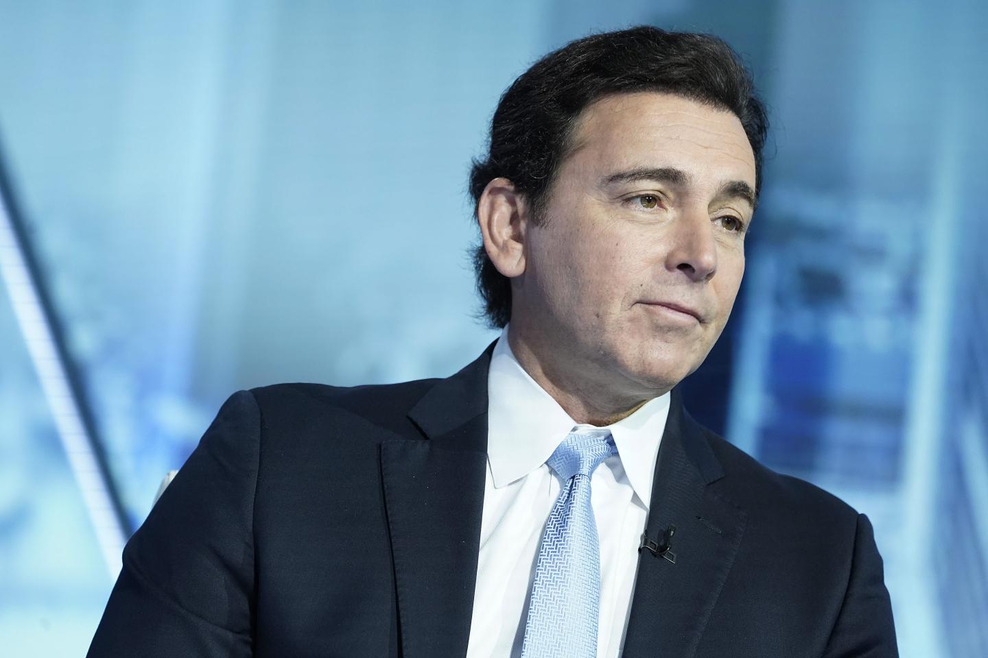 Mark Fields served as chief executive of Ford as well as interim CEO of Hertz