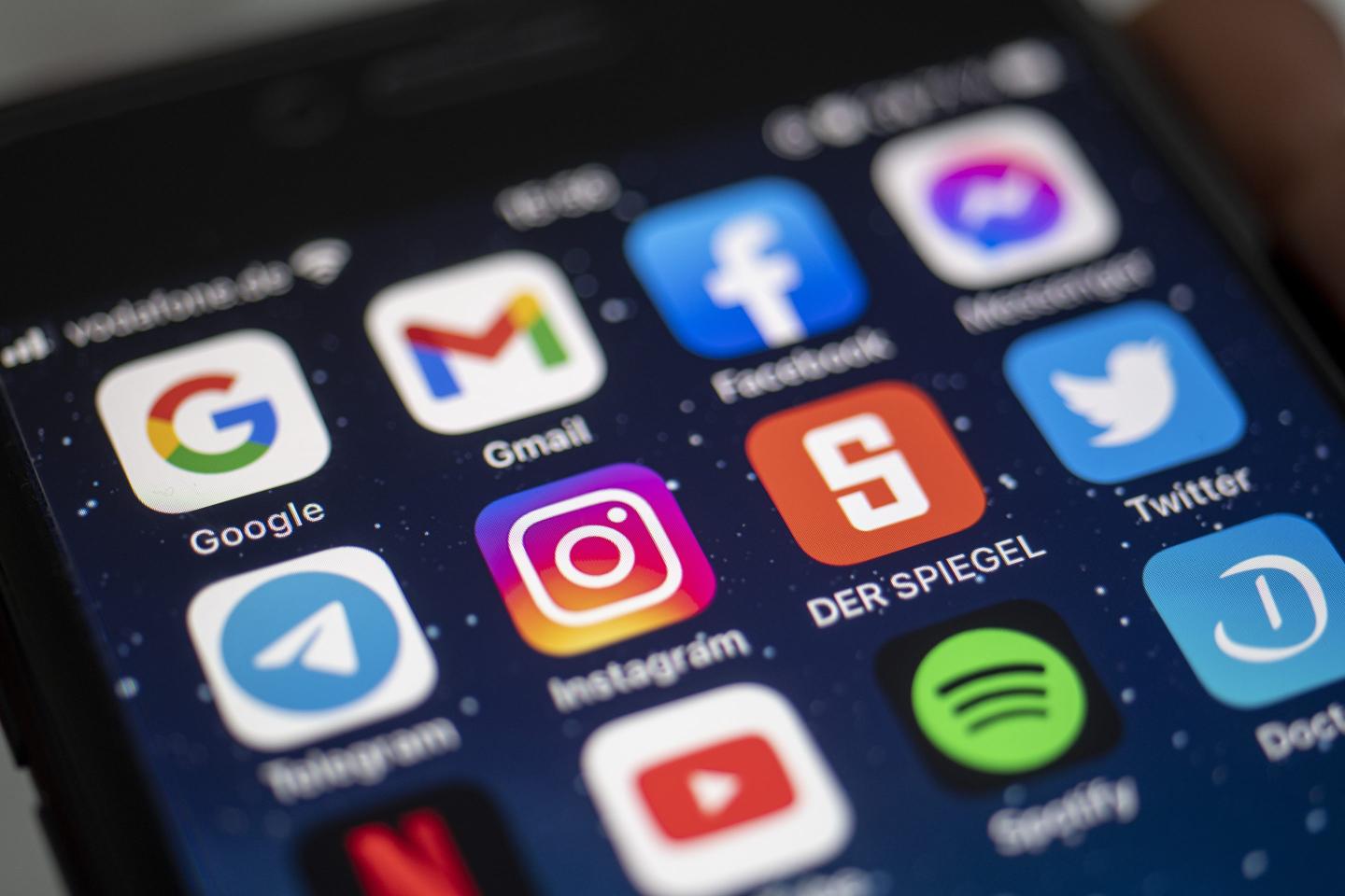 Instagram reportedly explores real-time integration of Spotify