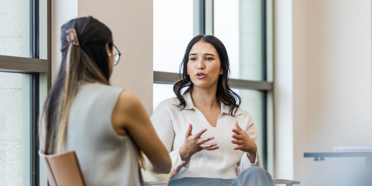 Clich&eacute;s, exaggerations, overstatements: Our analysis of 23,000 annual reviews shows top performers get the worst feedback