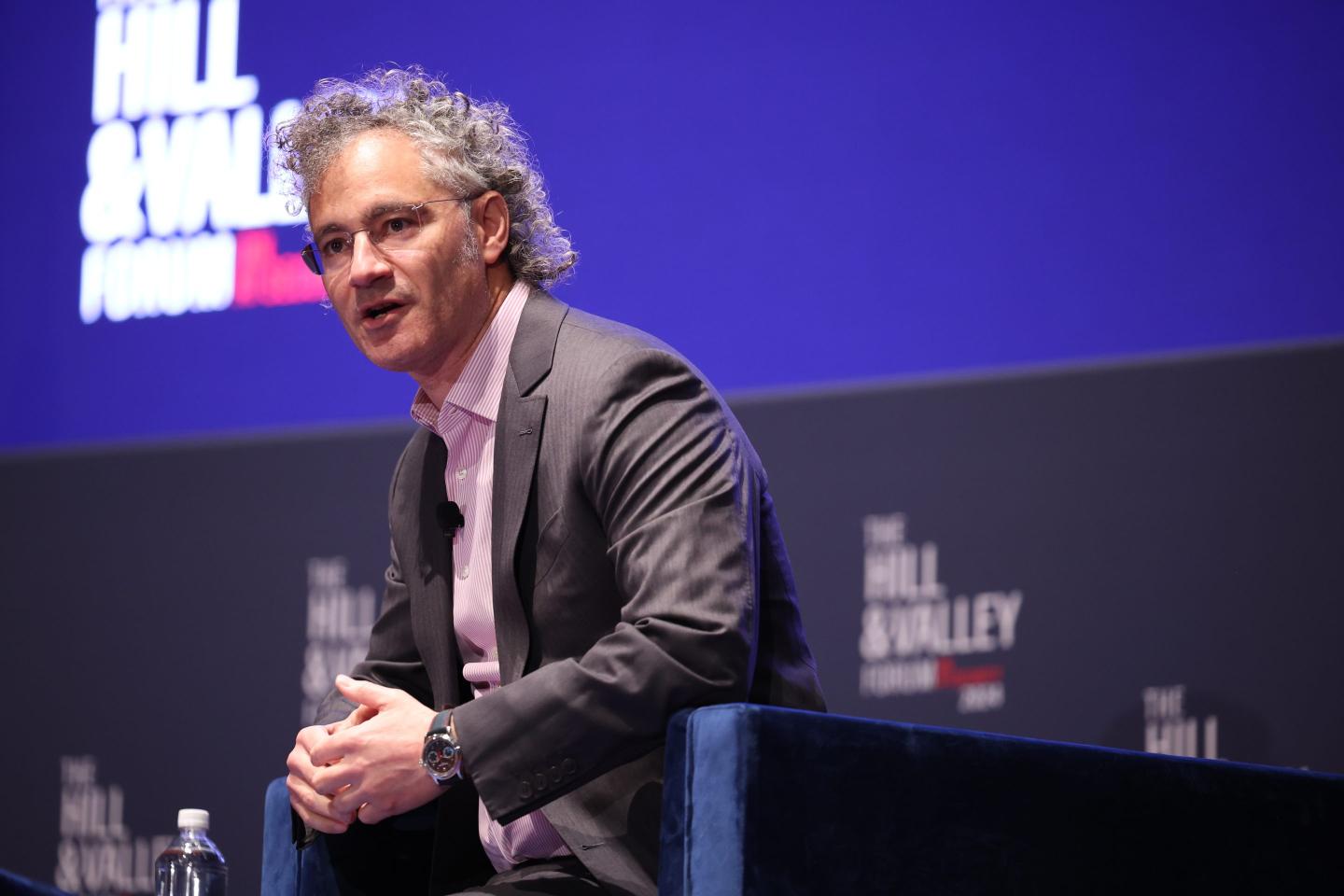 Palantir’s CEO backs Harris and says that cofounder Peter Thiel’s support of Trump made it harder to get things done