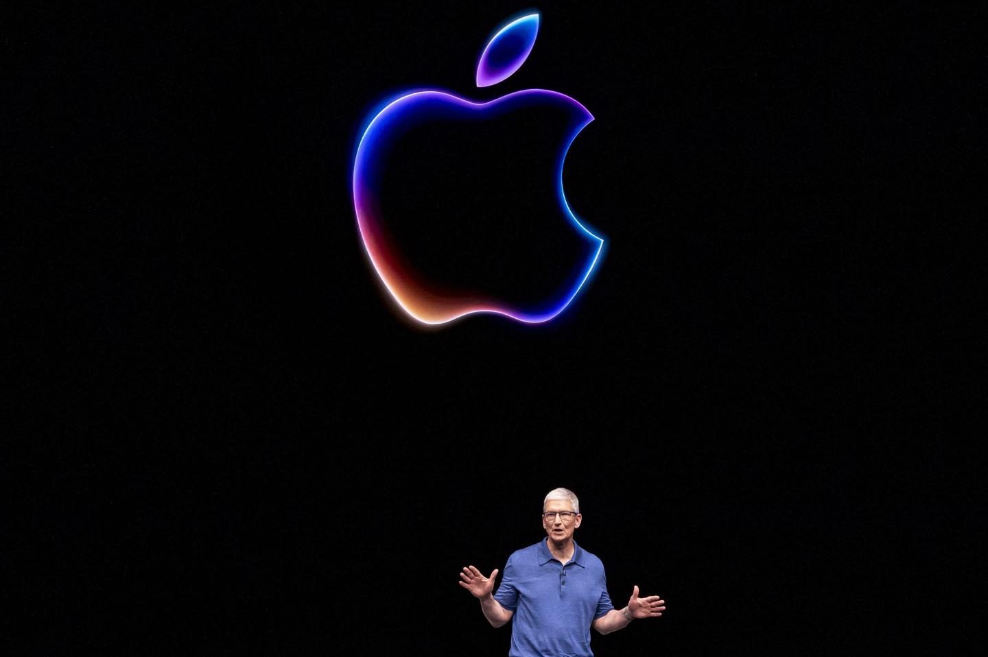 Tim Cook, chief executive officer of Apple Inc., during the Apple Worldwide Developers Conference at Apple Park campus in Cupertino, California, US, on Monday, June 10, 2024. The conference will show whether Apple Inc. can become a major player in the burgeoning field of artificial intelligence, marking a critical moment for a company forced to adapt to a new era. Photographer: David Paul Morris/Bloomberg via Getty Images