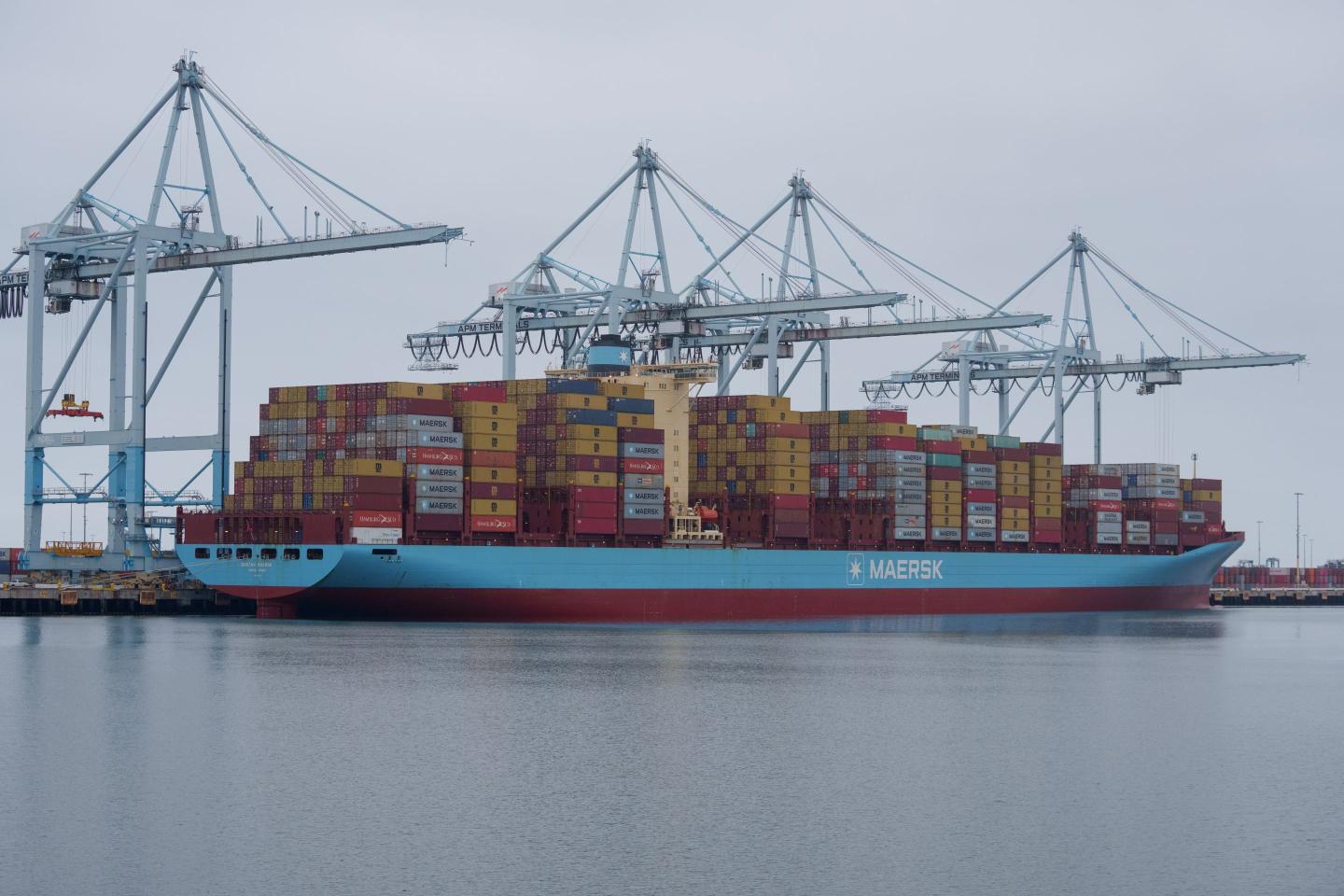 container ship
