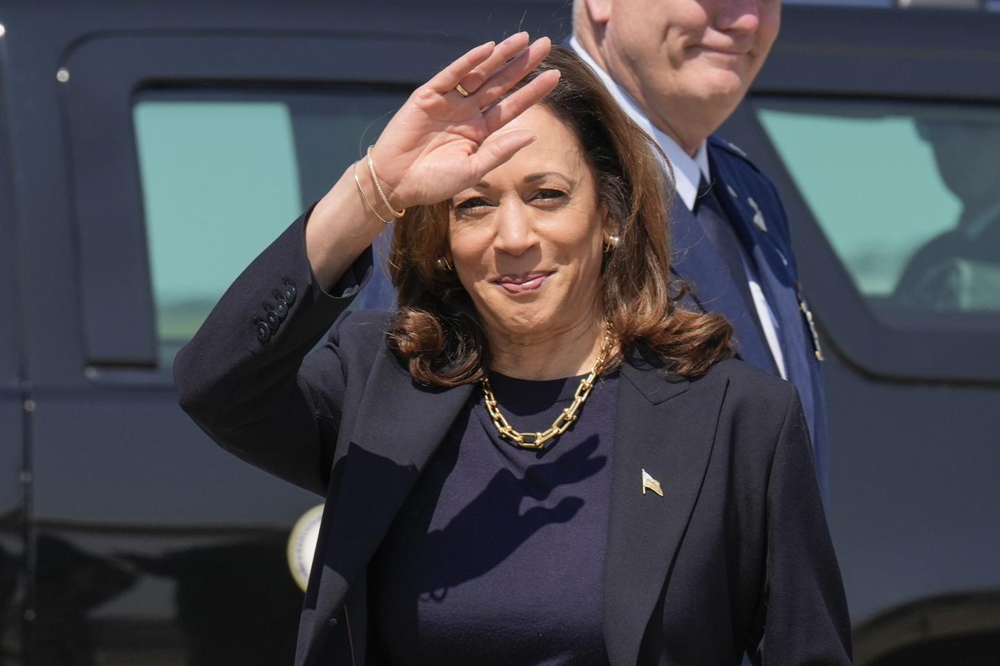Harris campaign raised $361 million in August—more than double Trump haul