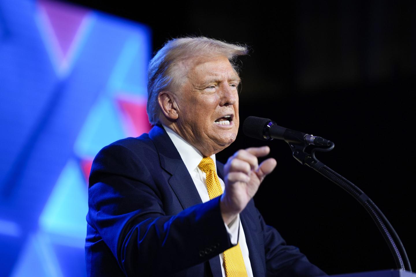 Poll: Trump losing edge on economy, once a key strength