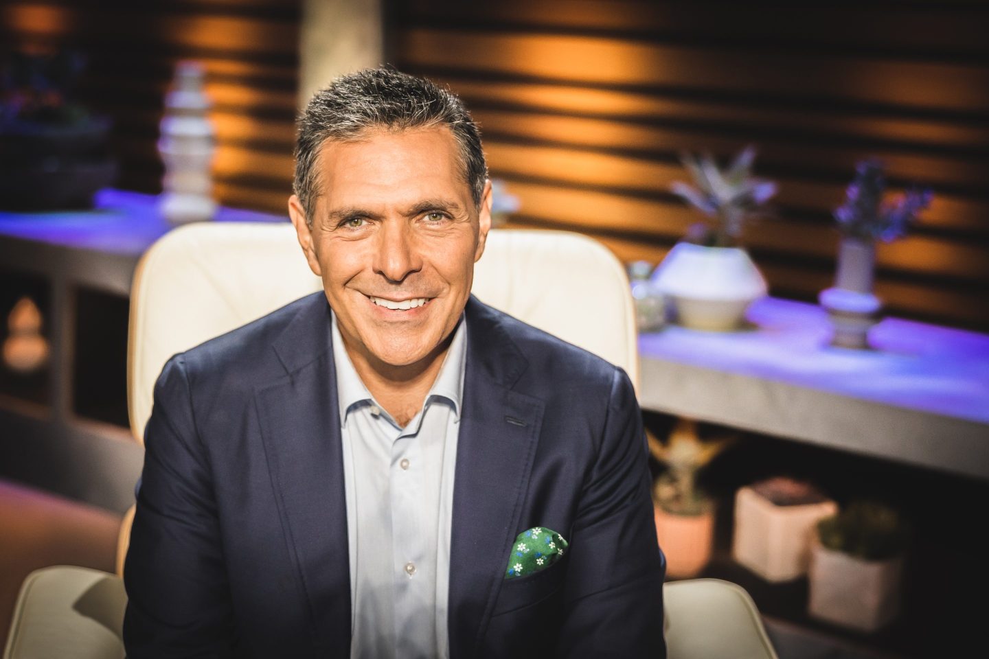 Daniel Lubetzky, KIND Snacks Founder, is announced as newest shark.