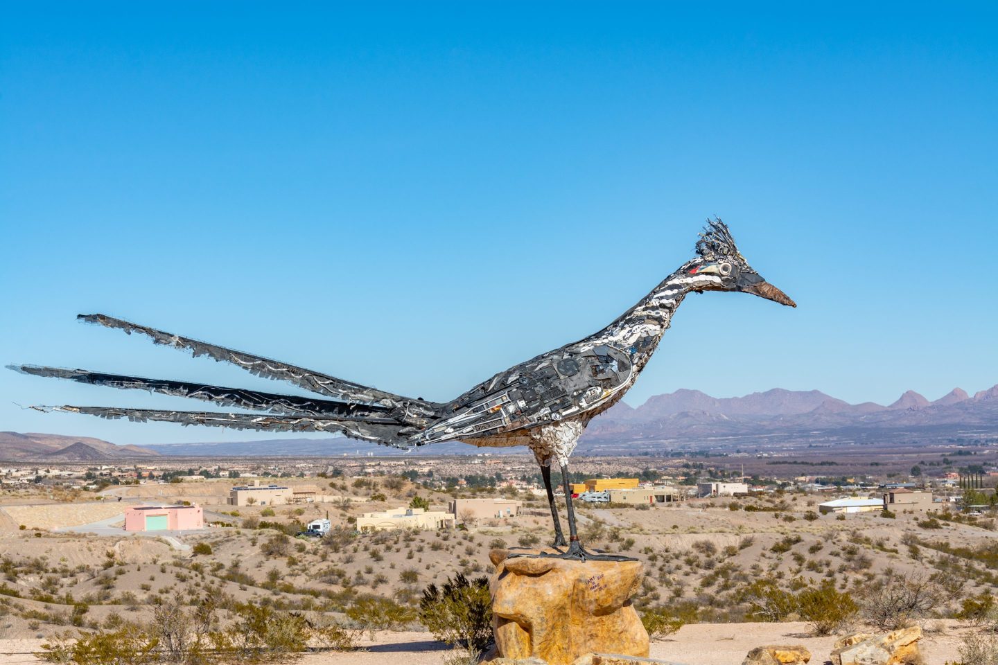 A roadrunner sculpture stands tall in New Mexico.
