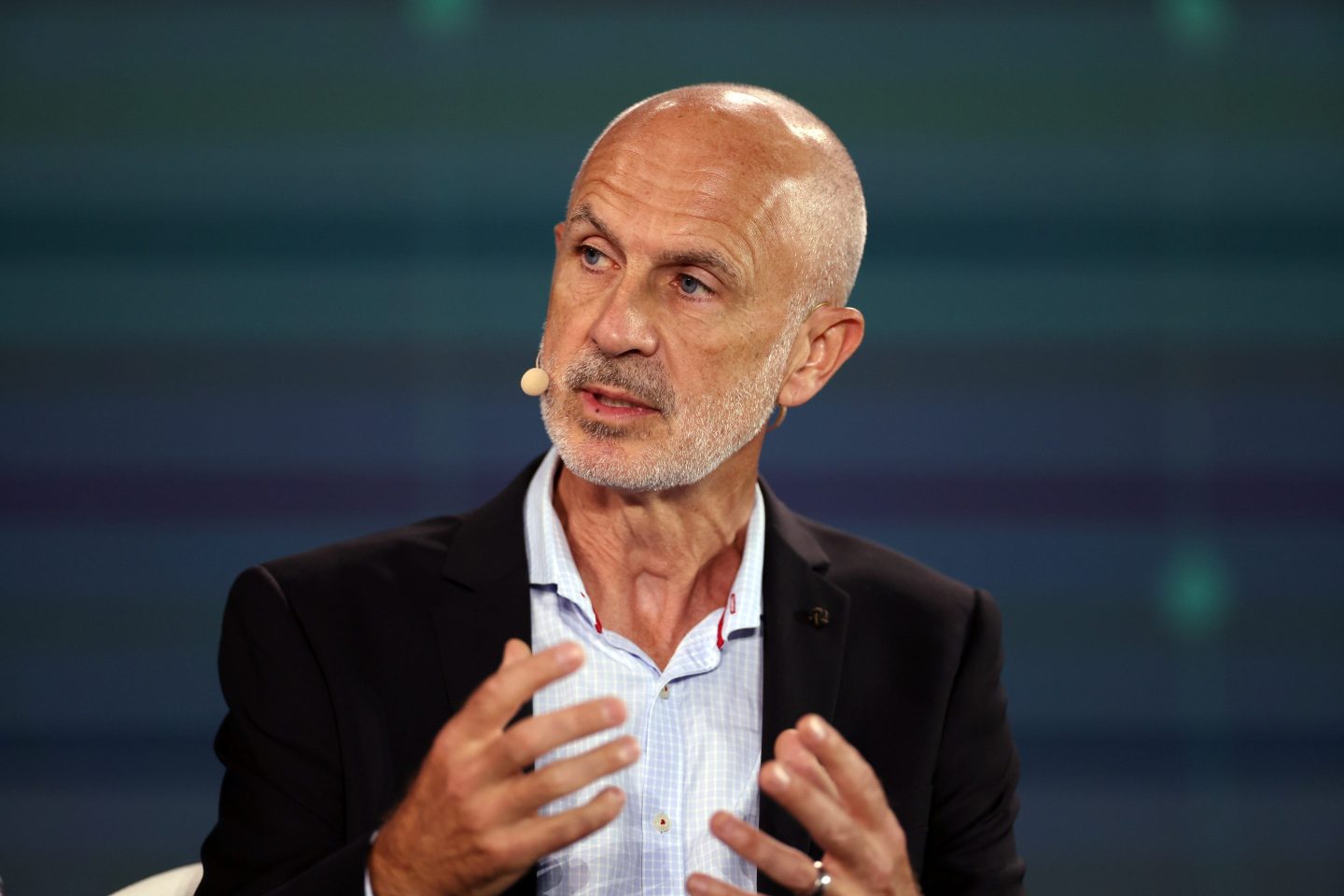 Volvo Cars CEO Jim Rowan admits the carmaker's shift to EVs will take longer than planned.