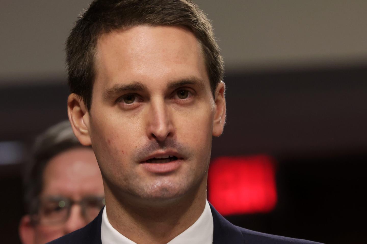 Snapchat’s billionaire CEO sold his LA mansion for nearly $4 million less than what he wanted