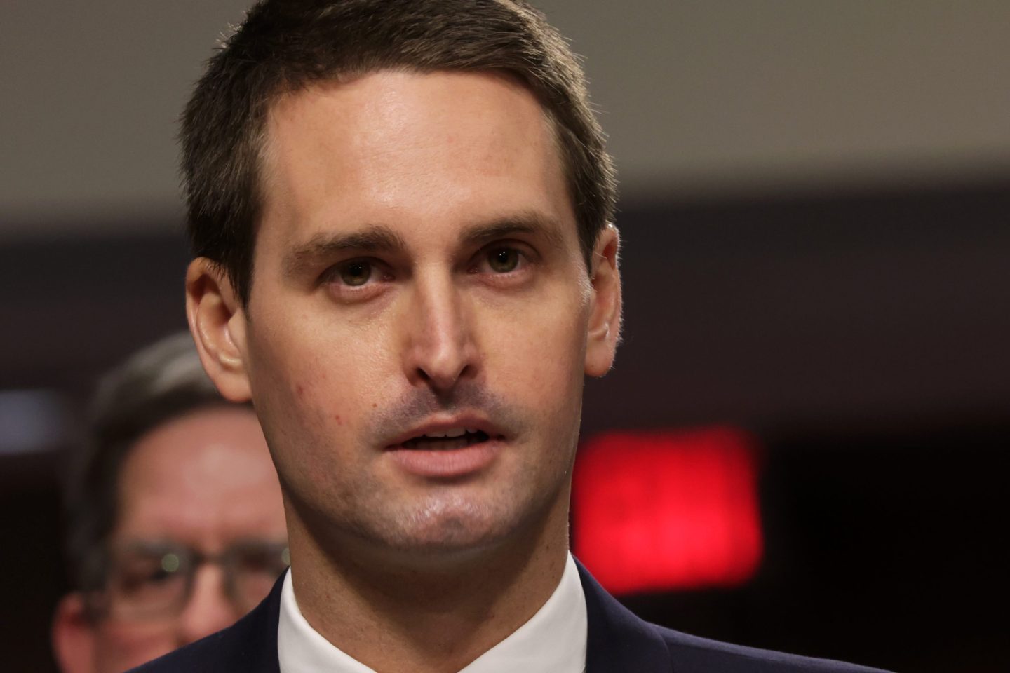 Snapchat CEO Evan Spiegel sold his LA mansion for less than he had hoped.