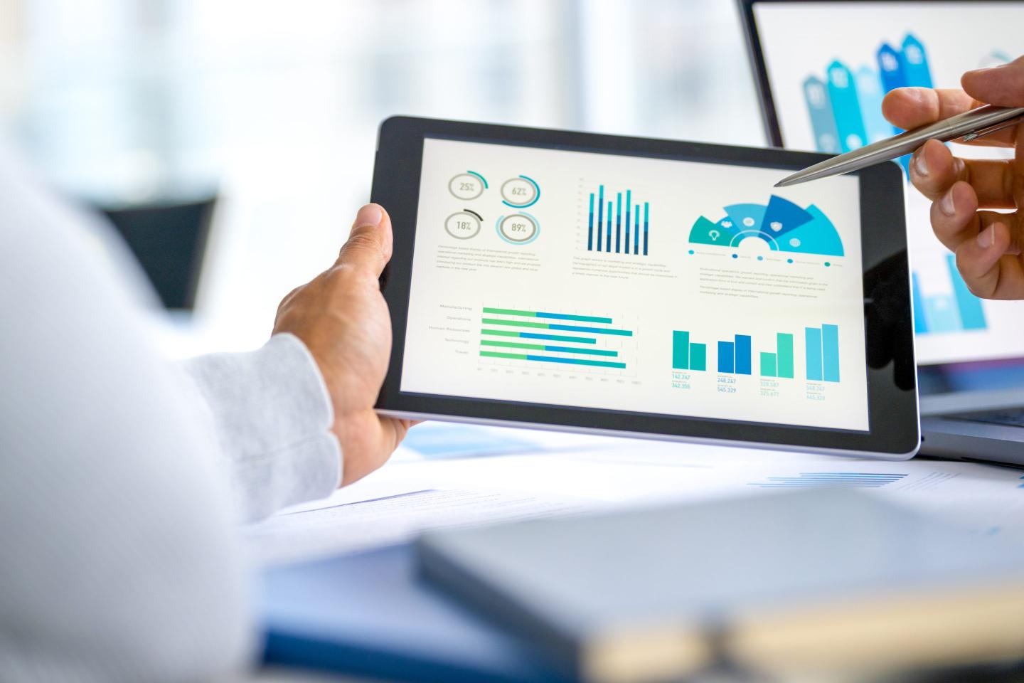 These two Fortune 500 CFOs say good tech tools are critical for attracting finance talent