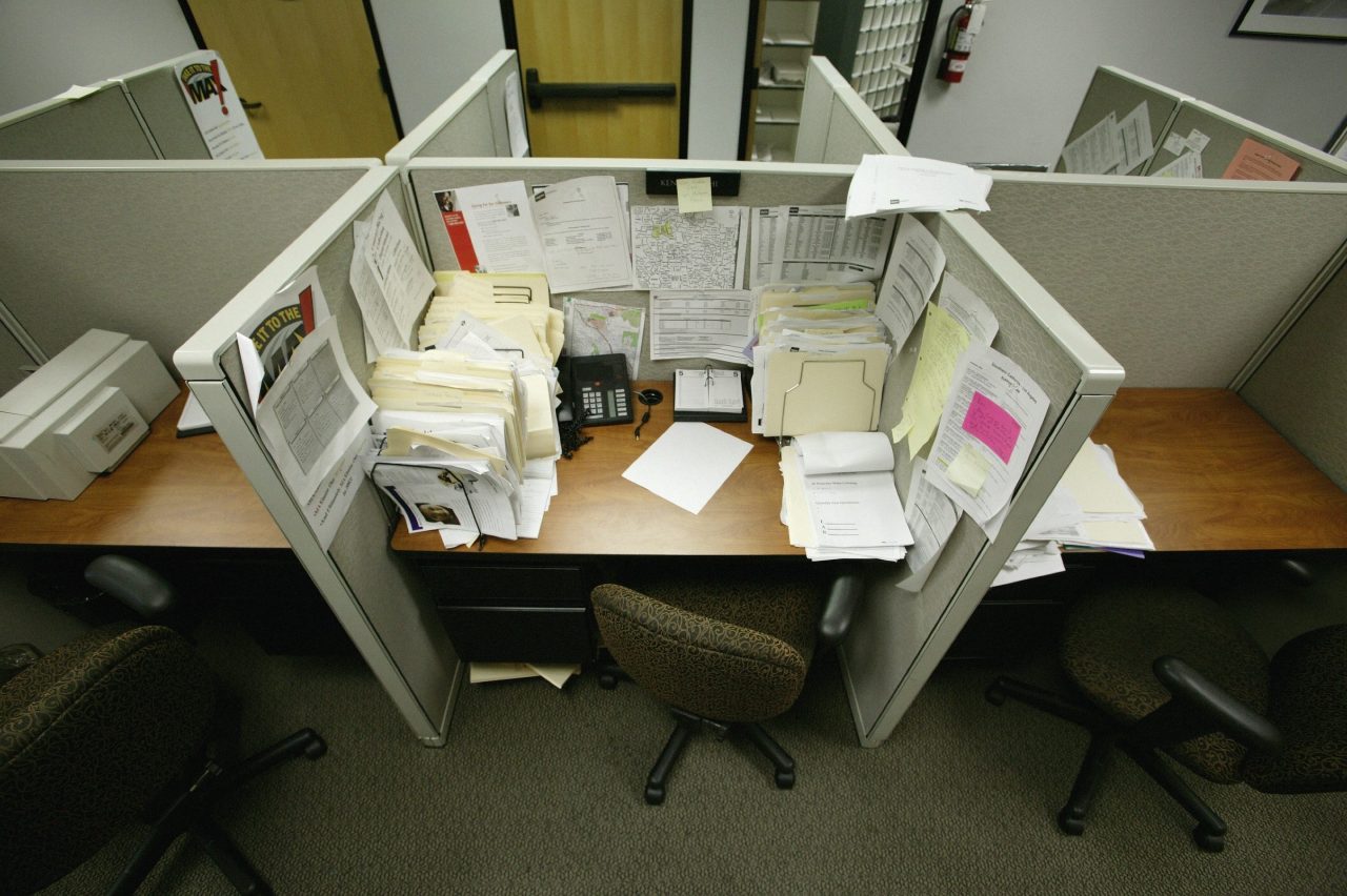 Wells Fargo employee death highlights workplace safety risks in hybrid ...