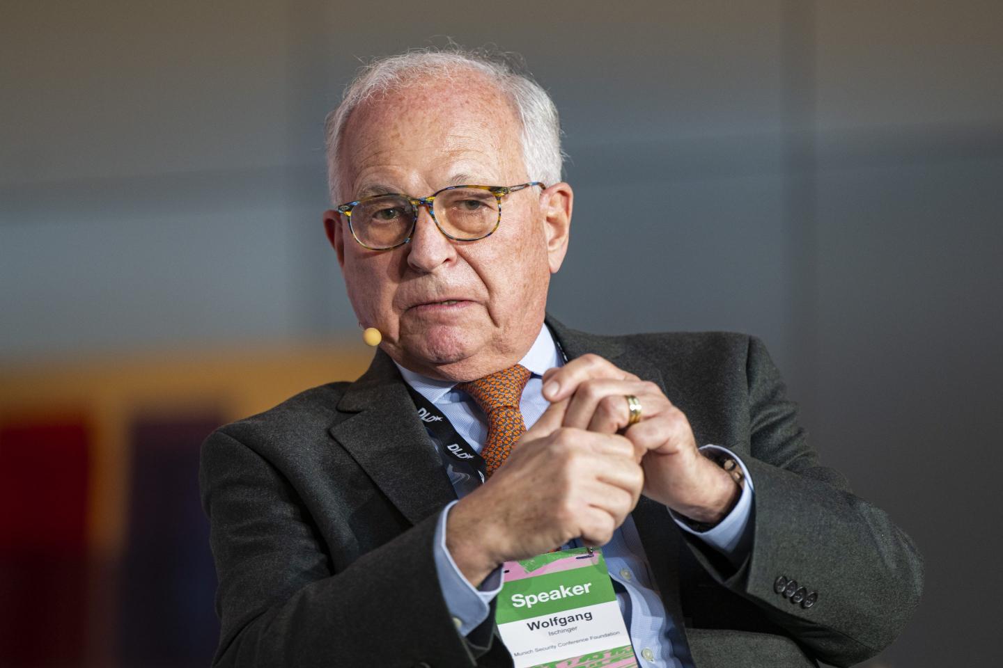 Wolfgang Ischinger speaking at a conference.