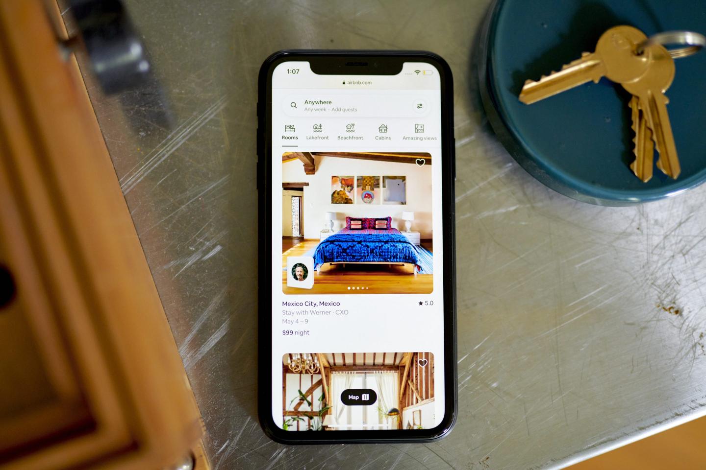 Airbnb offers temporary housing to people displaced by Hurricane Milton or Helene
