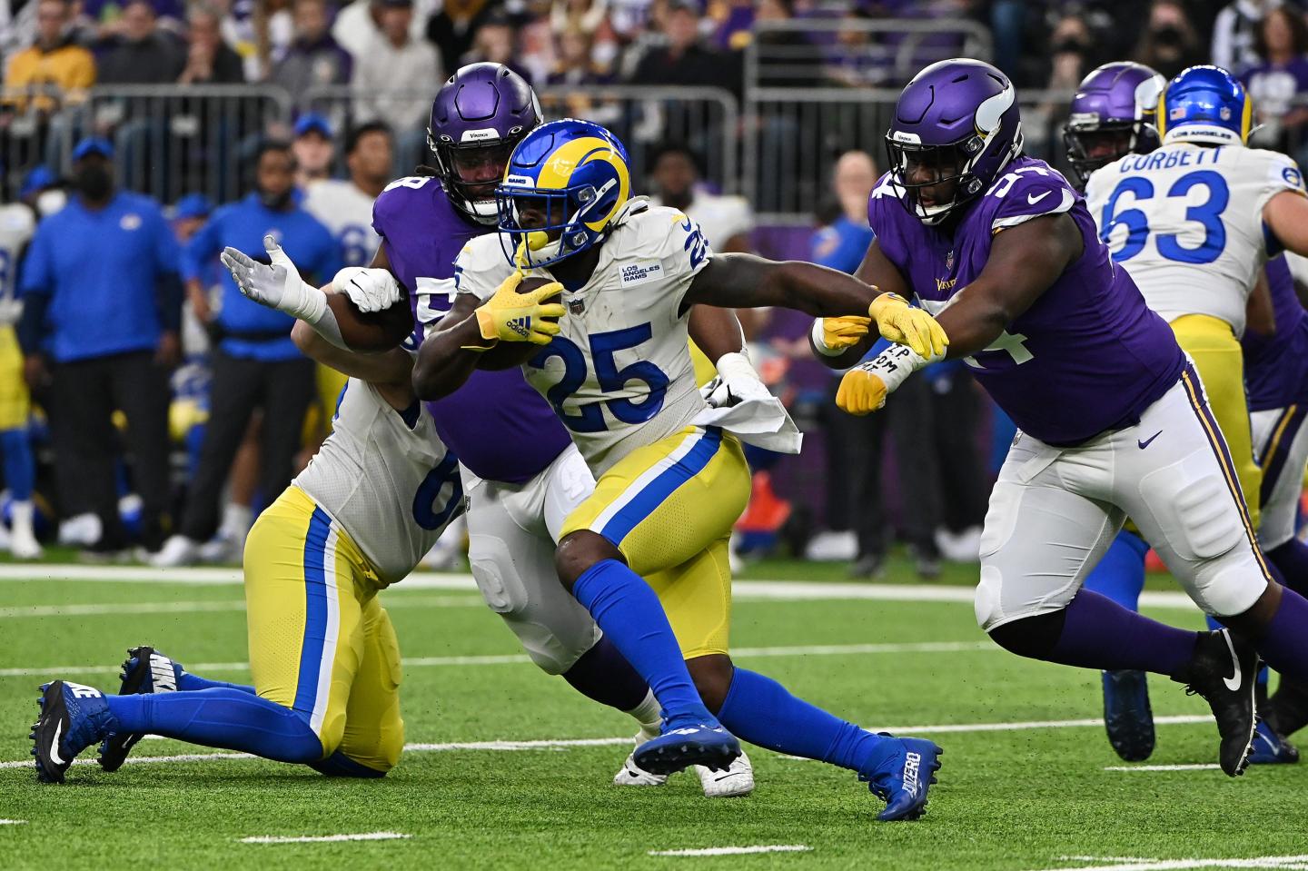How to watch the NFL’s Thursday Night Football Week 8 of the 2024-2025 season live online for free—and without cable