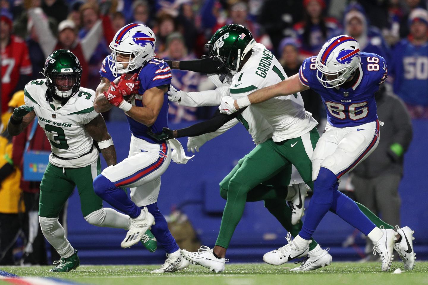 How to watch Week Six of the 2024-2025 NFL season live online for free—and without cable