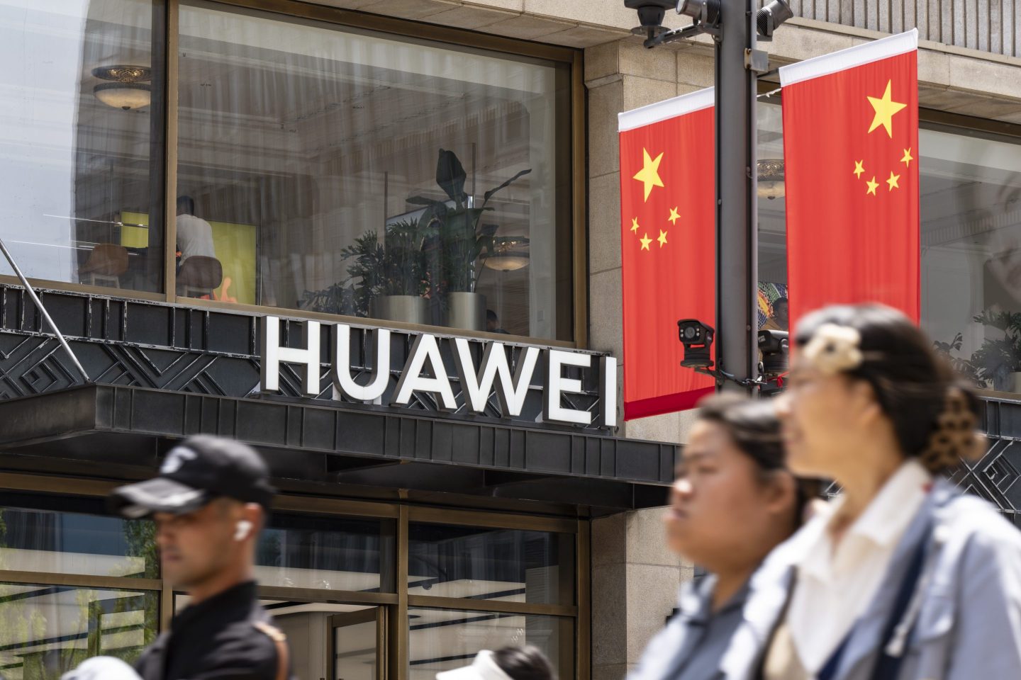 Outside a Huawei store in Shanghai. The U.S. Commerce Department is reportedly probing whether TSMC made AI or smartphone chips for the Chinese tech giant.