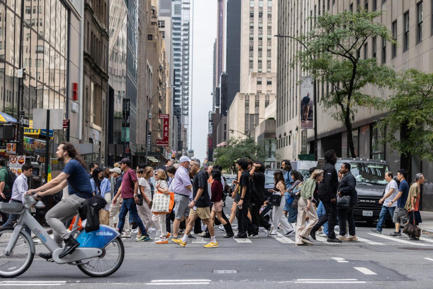 Pedestrians on 5th Avenue in New York, US