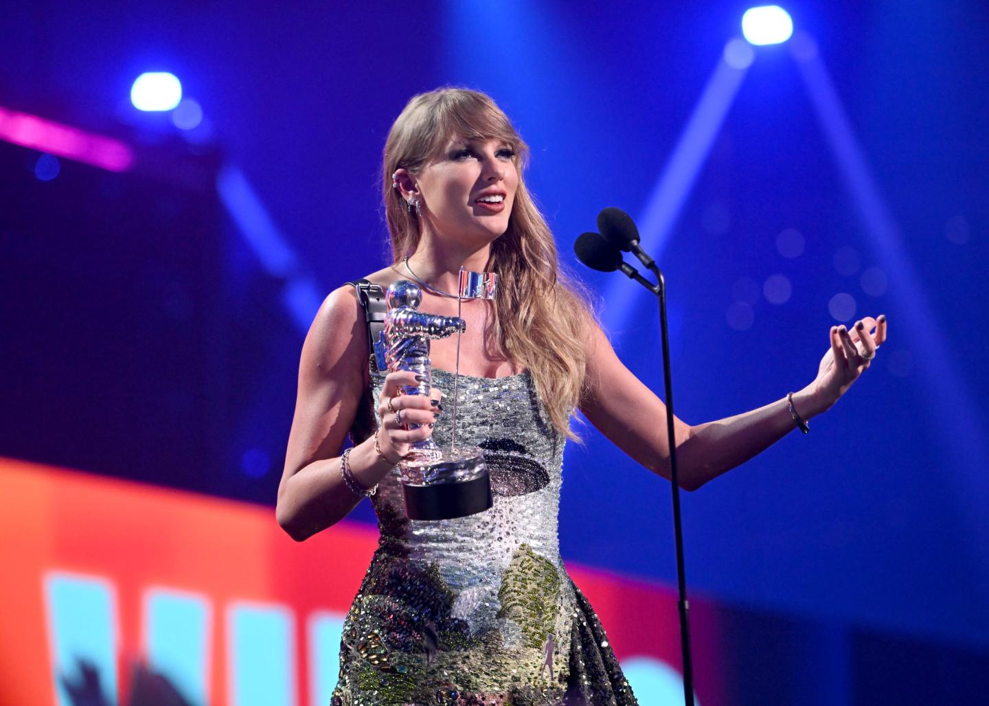 Taylor Swift accepts the the Video of the Year award at the VMAs.