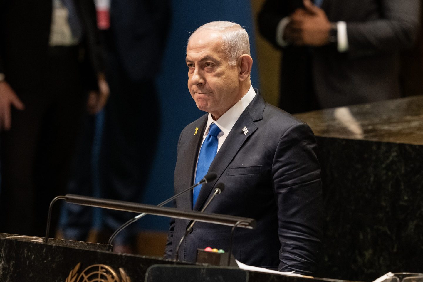Benjamin Netanyahu speaks at podium