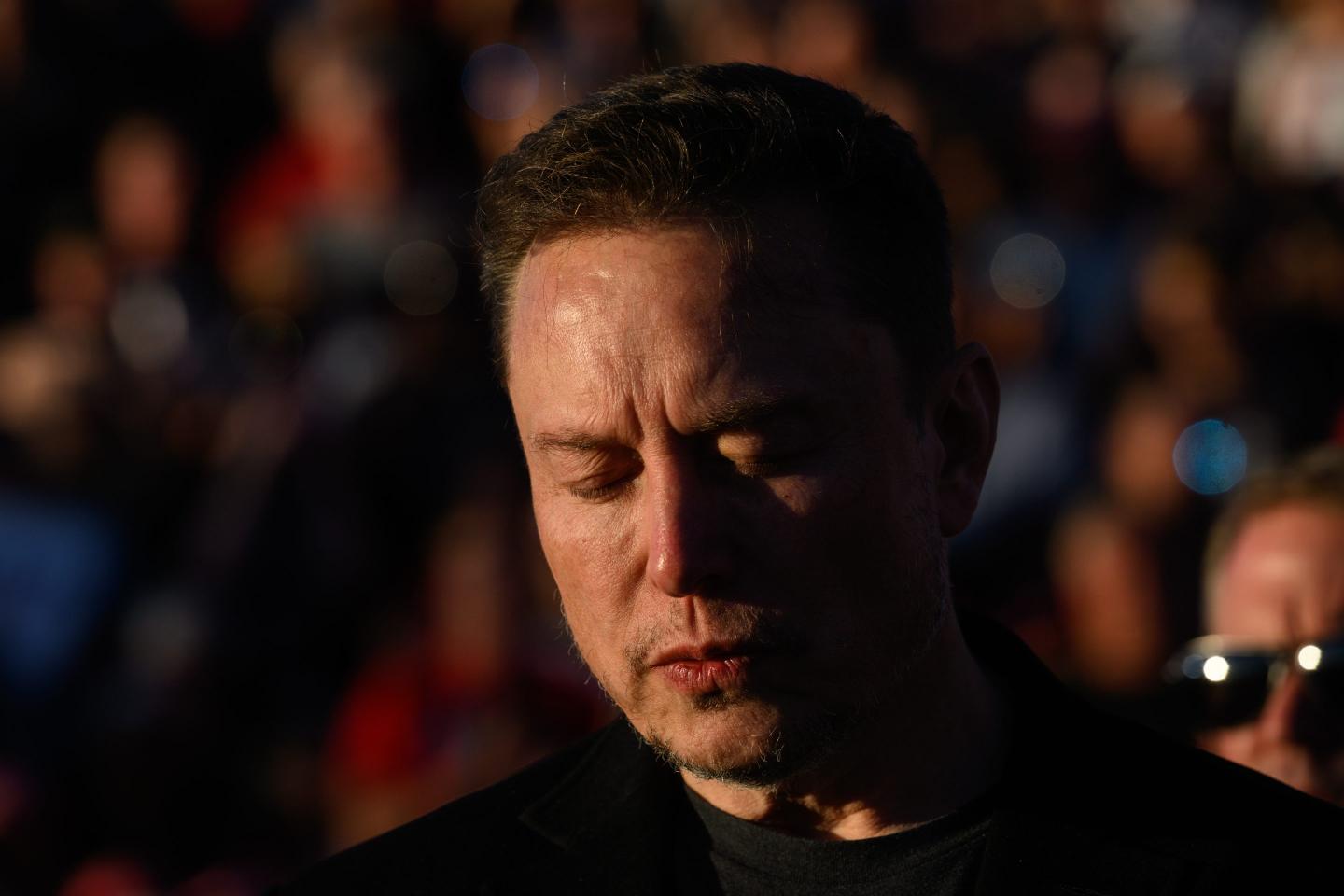 Elon Musk’s net worth plummeted by $15 billion after revealing the Tesla Cybercab