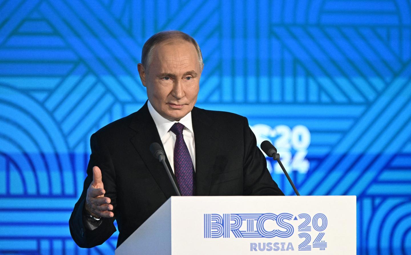 Over 20 world leaders head to Russia for BRICS summit as Putin tries to rival west