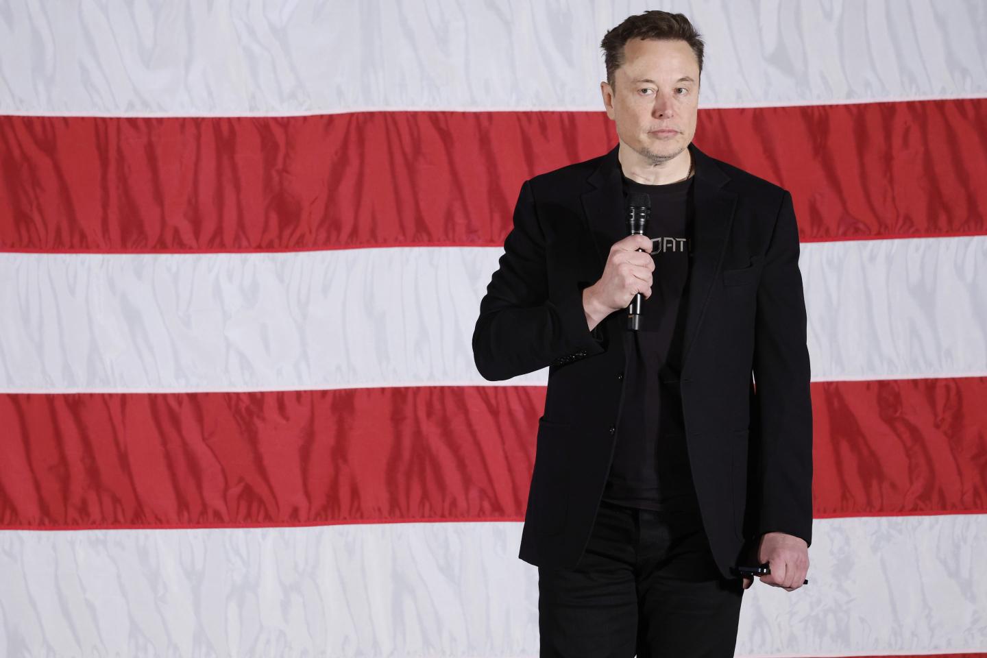 NHTSA investigating Tesla full self-driving
