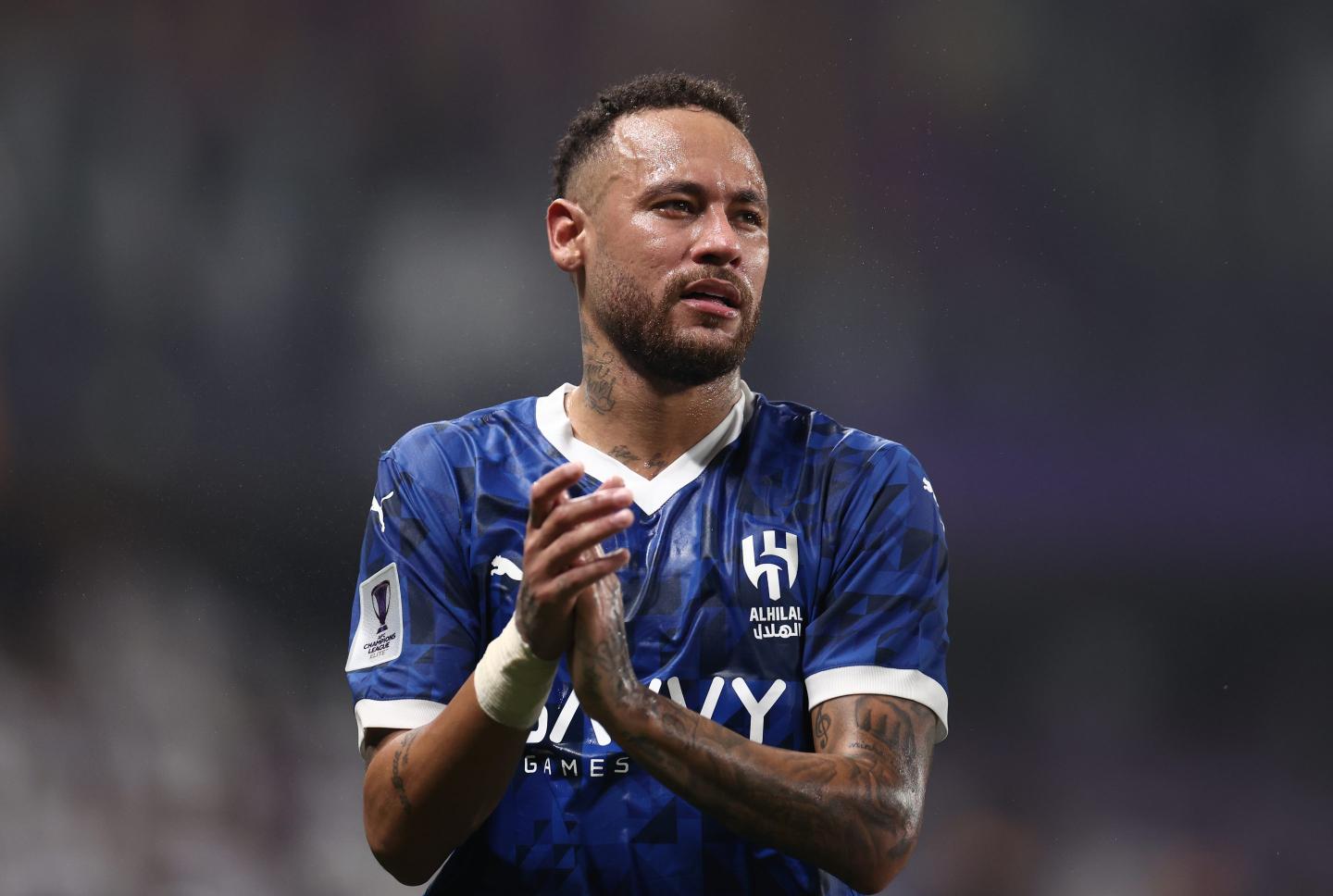 Soccer star Neymar bought an empty waterfront lot in Miami for $26 million. He could be planning to build a 13,000-square-foot mansion