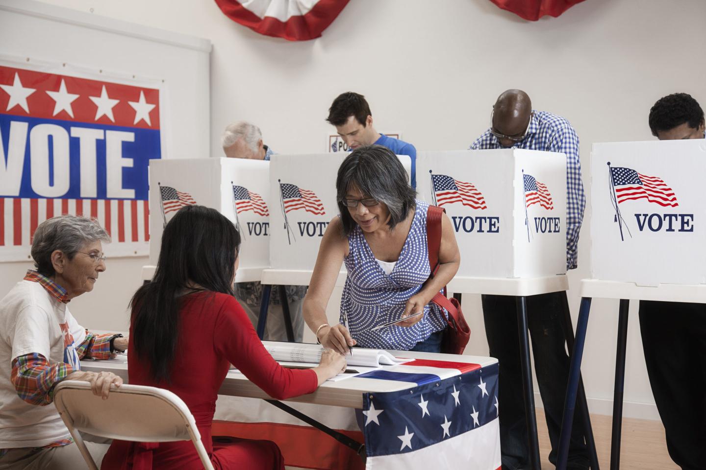 Voters at U.S. polling station.