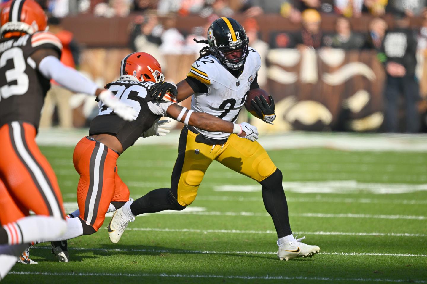 How to watch the NFL’s Thursday Night Football Week 12 of the 2024-2025 season live online for free—and without cable