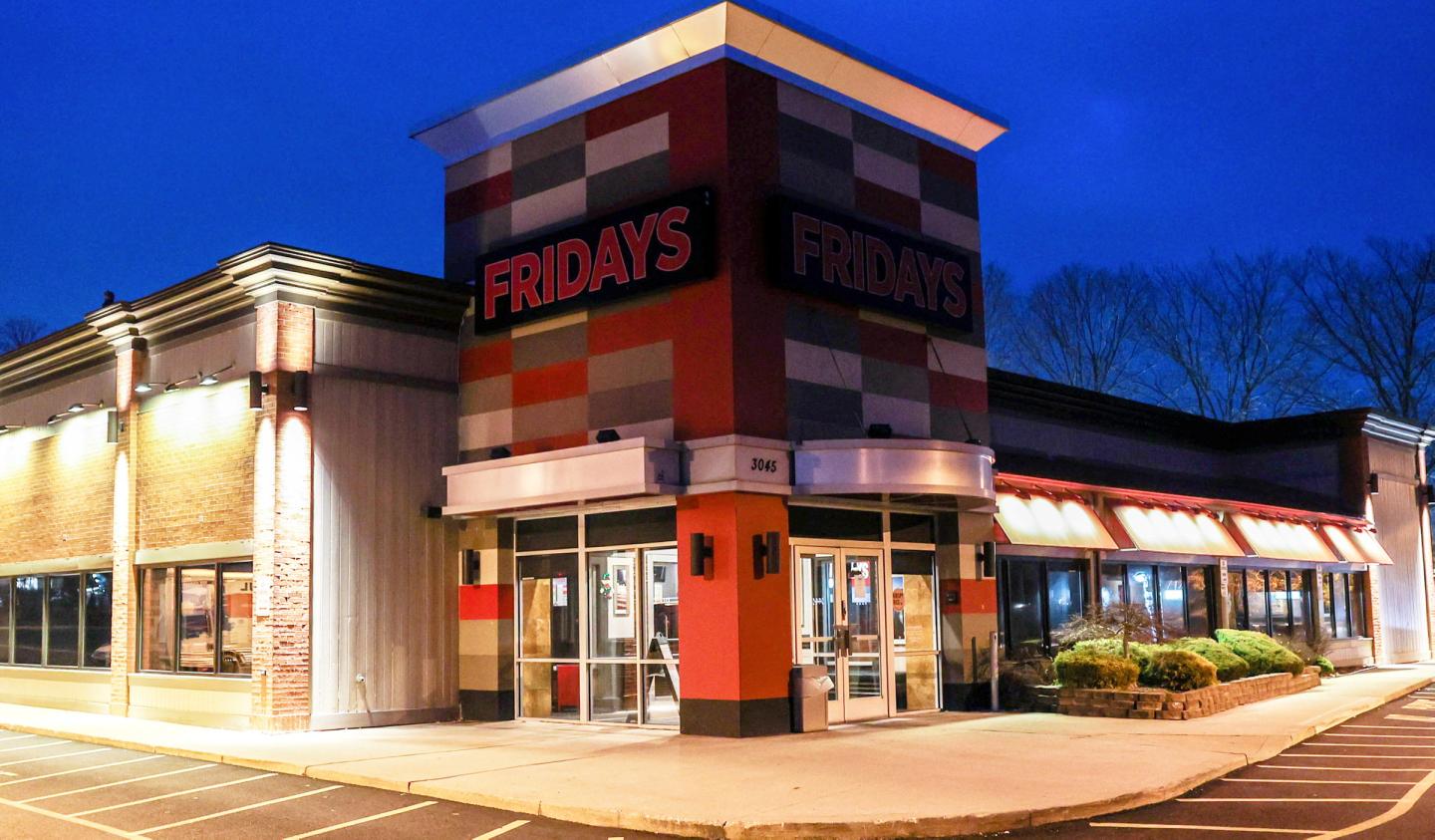 shuttered TGI Fridays